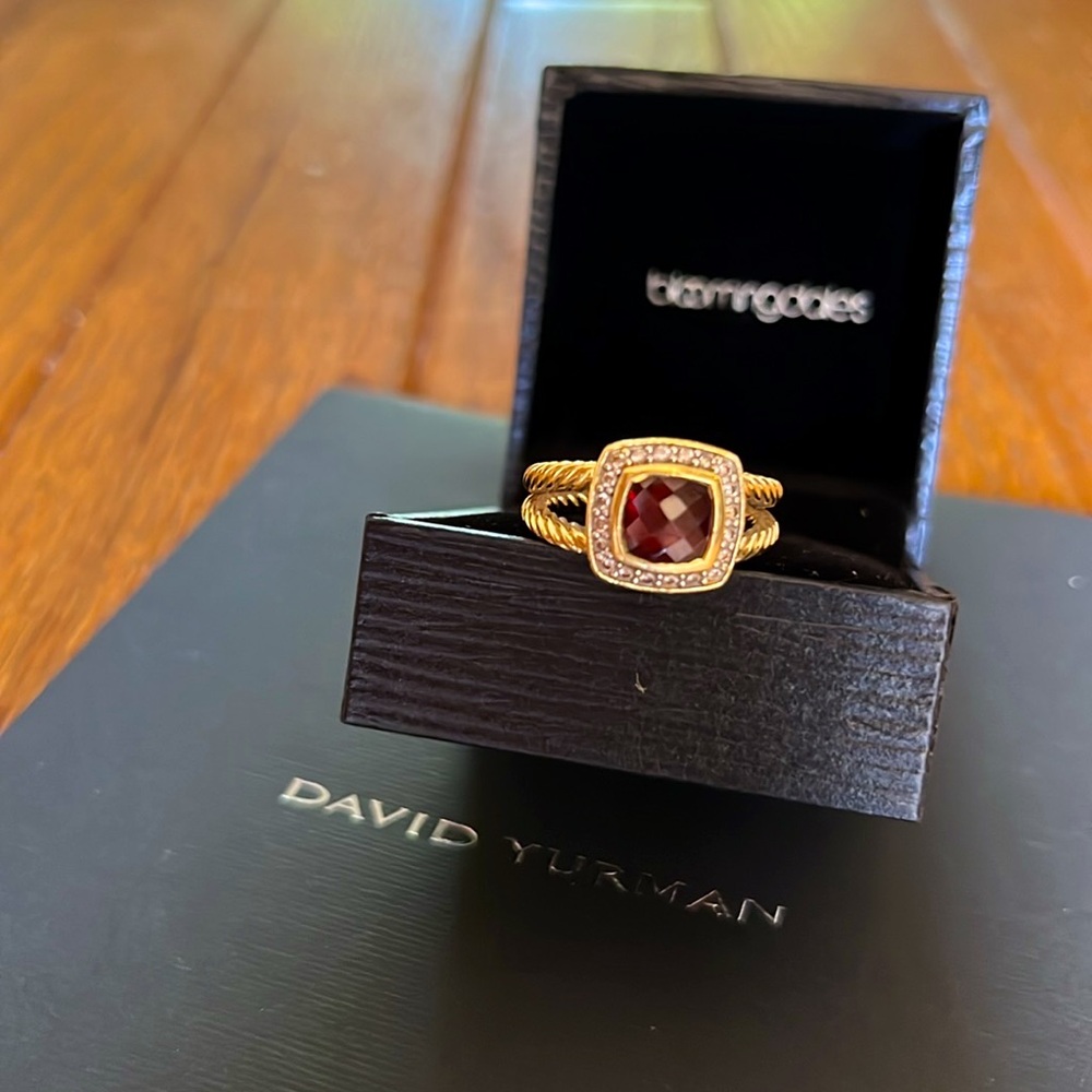 David Yurman 18K Gold Diamond and Garnet Petite Albion Cable Ring